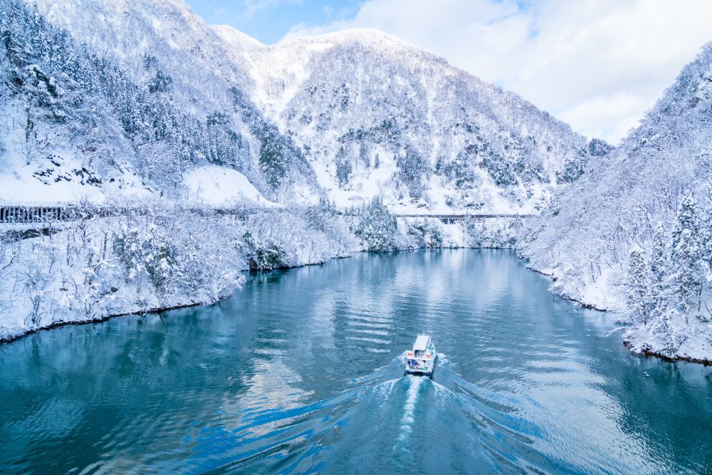 庄川峡游览船