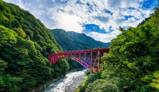 Kurobe Gorge trolley train