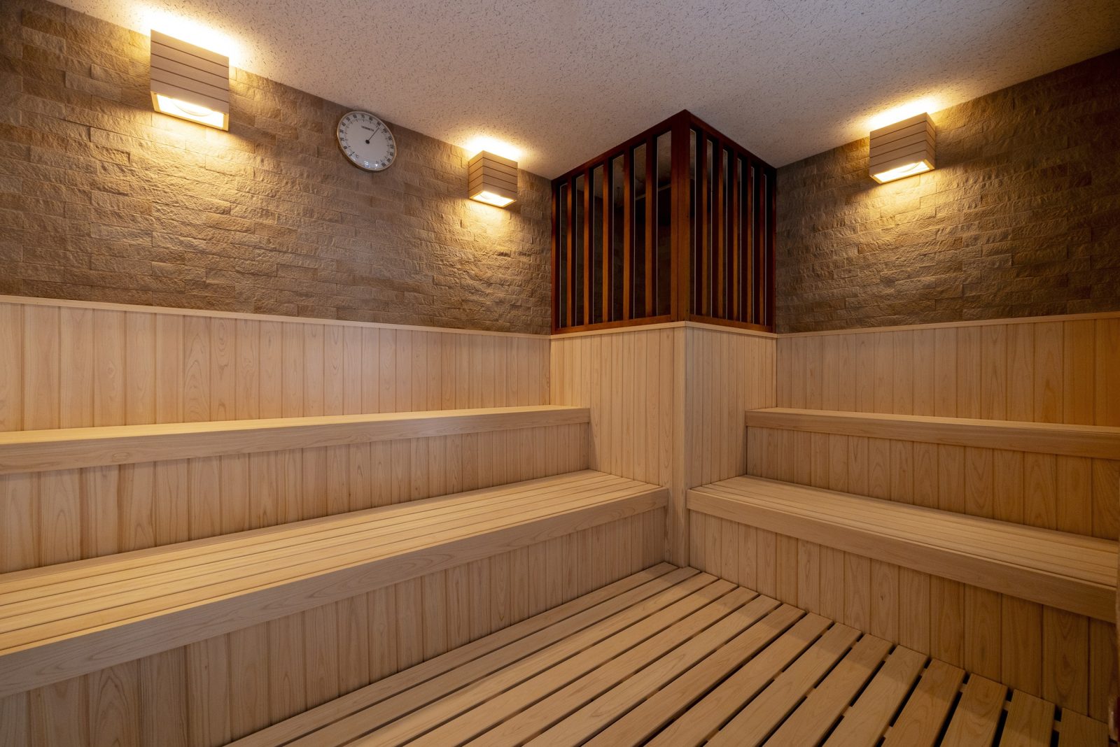 Hot springs and large baths Main Visual | Mercure Toyama Tonami Resort & Spa